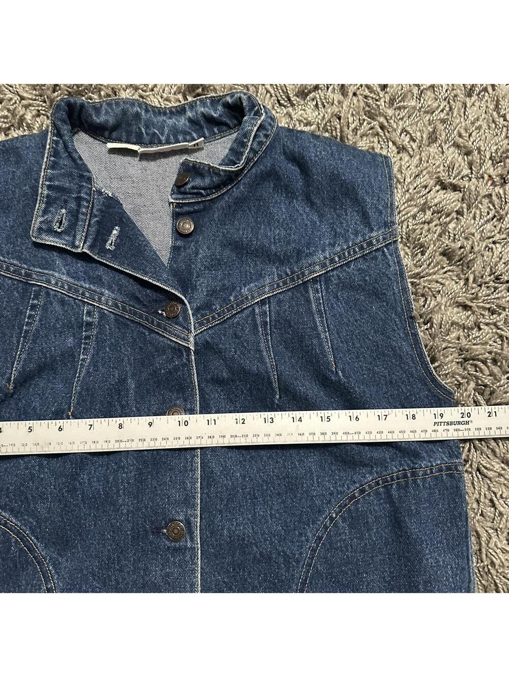 90s Levi’s Denim Jean Vest Size M - Picture 5 of 6